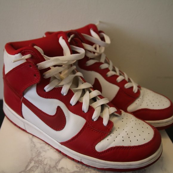 nike dunk retro qs red